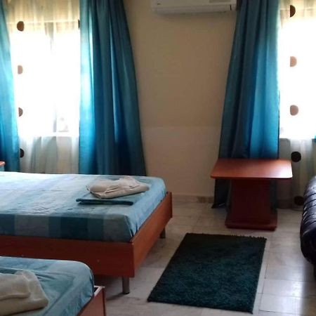 Iglika Otel Yambol Oda fotoğraf